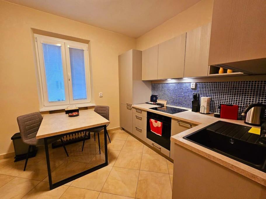 Apartament Location! National Stadiums Bratysława